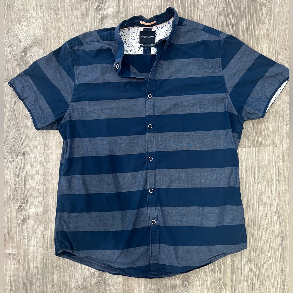 Denim and Flower, men’s casual short sleeve button down